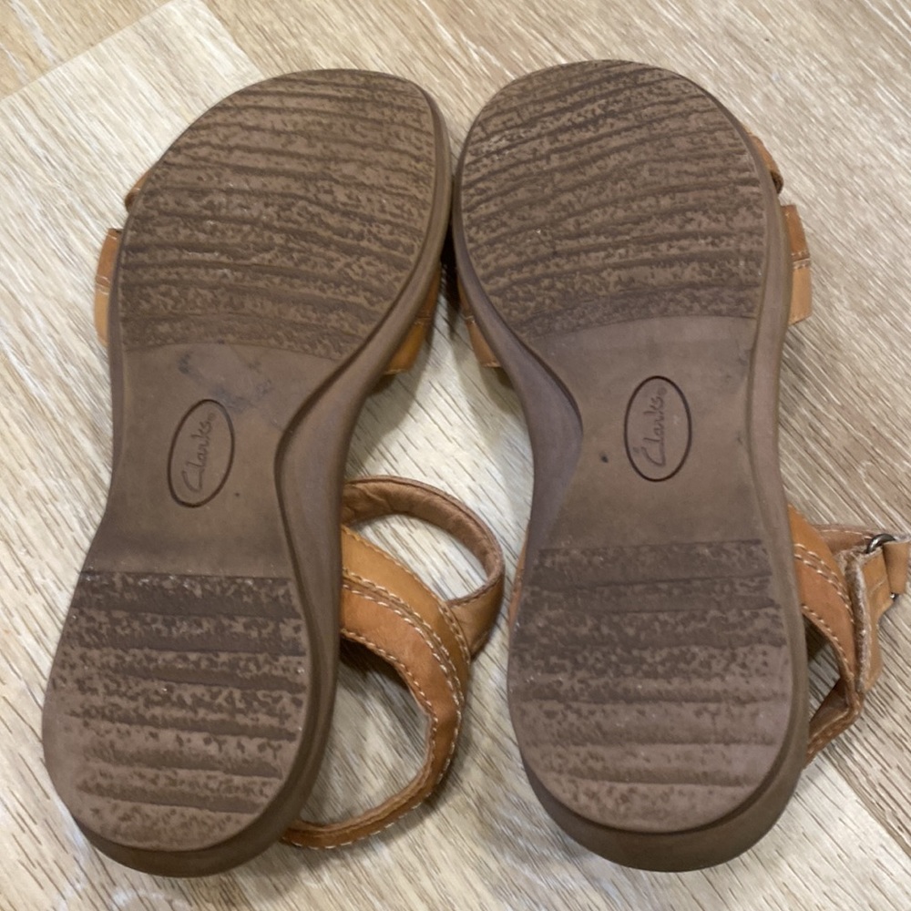 CLARKS LEATHER SANDALS - Picture 4 of 5